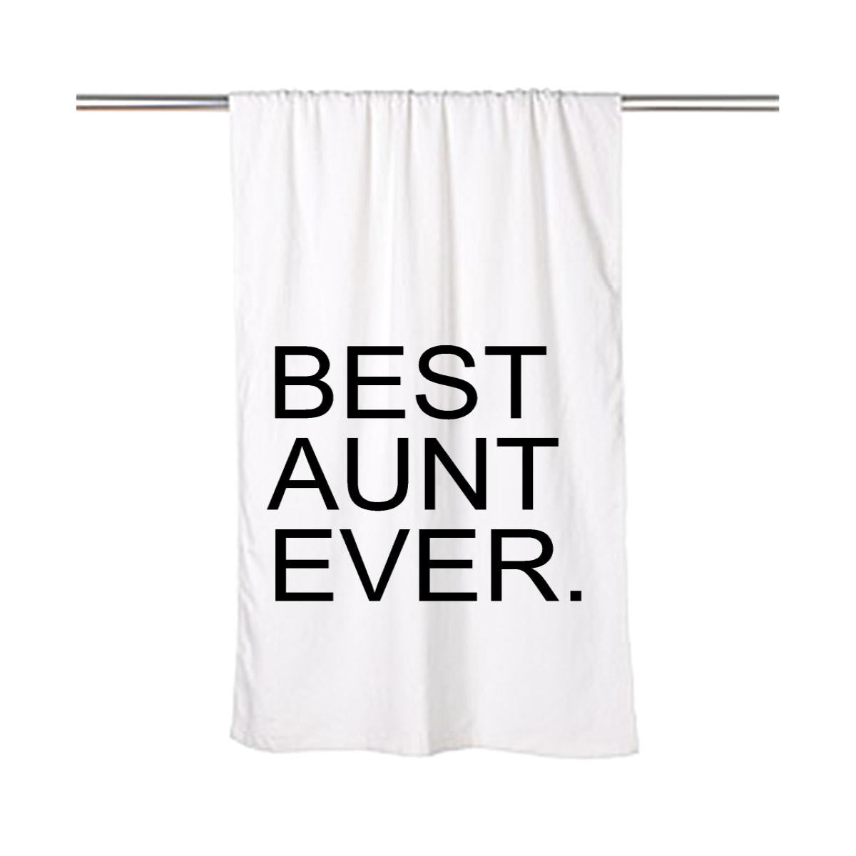 Best Aunt Ever. Beach Towel